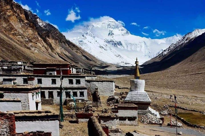 Chengdu to Everest Base Camp: 10-Day Private Lhasa & Rongbuk Expedition photo 2