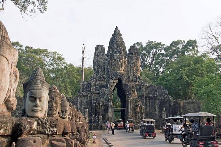 Authentic Vietnam & Cambodia 14-Day Cultural and Natural Adventure photo 3