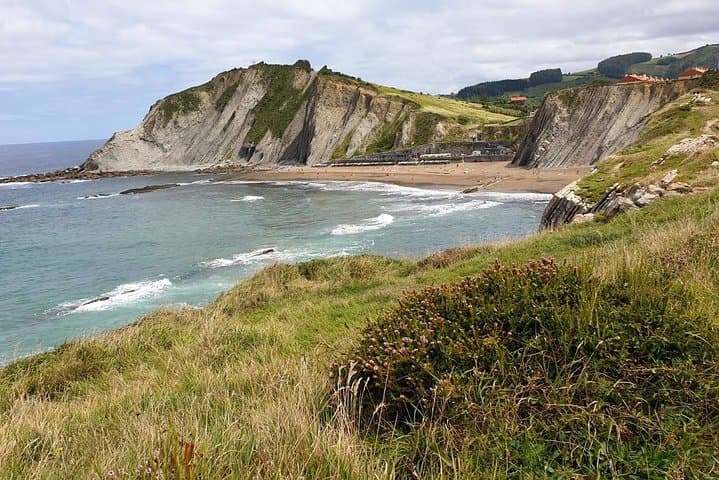 Zumaia Cliffs, Grilled Fish & Txakoli: Private Basque Coastal Adventure photo 5