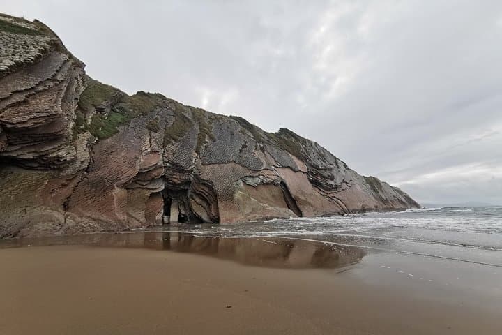 Zumaia Cliffs, Grilled Fish & Txakoli: Private Basque Coastal Adventure photo 6