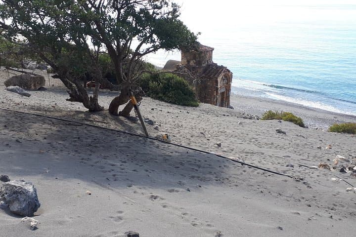 Sfakia to Agia Roumeli: 22km Coastal E4 Hike on Crete photo 5