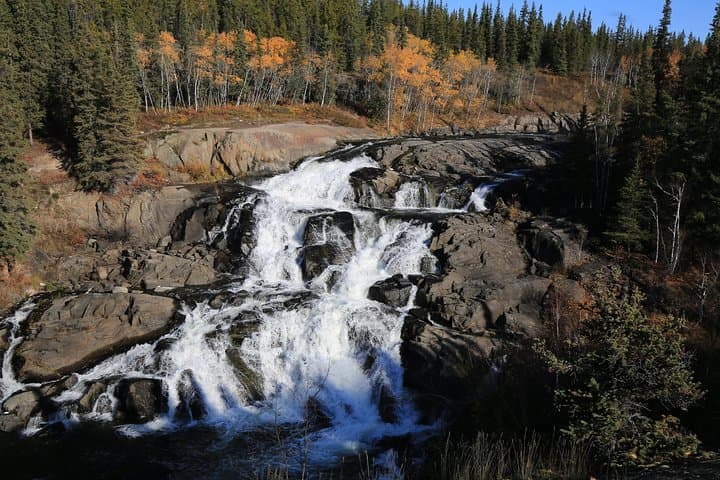 Cameron Falls Hiking Tour — Yellowknife Forests, Boardwalks & Waterfall Picnic