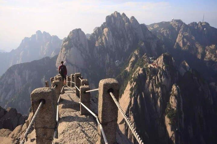 Huangshan Mountain & Tangmo Village: 2-Day Private Tour from Beijing photo 2