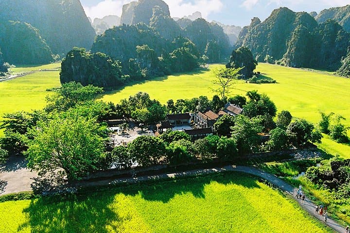 Ninh Binh Day Trip: Tam Coc, Mua Cave & Hoa Lu from Hanoi photo 4