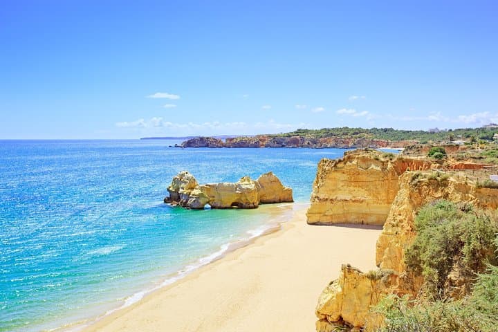 From Palaces to Sea Caves: 2-Day Sintra and Algarve Tour from Lisbon