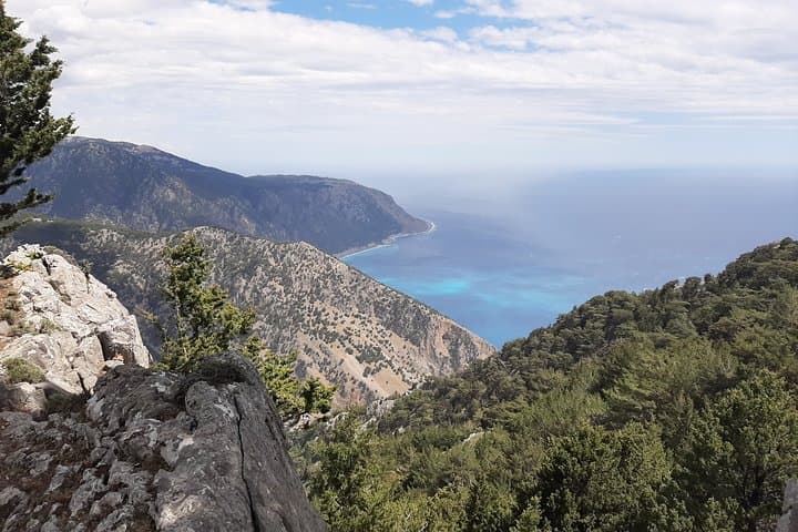 Agia Roumeli to Papoura Peak: Challenging Hike in Crete's White Mountains photo 3