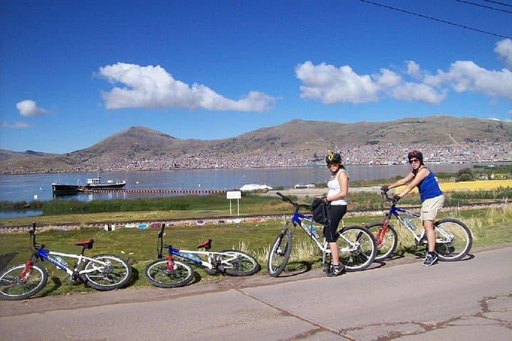 Mountain Biking Lake Titicaca: Puno Shoreline Ride & Uros Islands photo 3