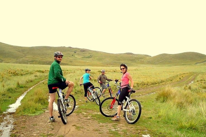 Mountain Biking Lake Titicaca: Puno Shoreline Ride & Uros Islands photo 5