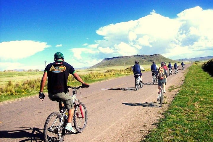 Mountain Biking Lake Titicaca: Puno Shoreline Ride & Uros Islands photo 6