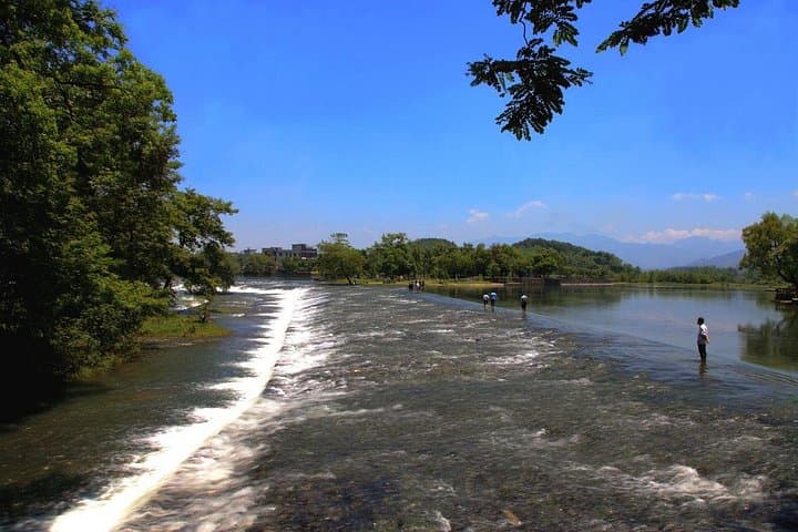 Explore Ling Canal: 1-Day Guilin Xing'an Private Tour to China's Ancient Waterway photo 1
