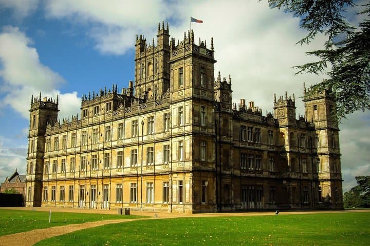 Stonehenge and Highclere Castle Private Day Tour from London photo 5