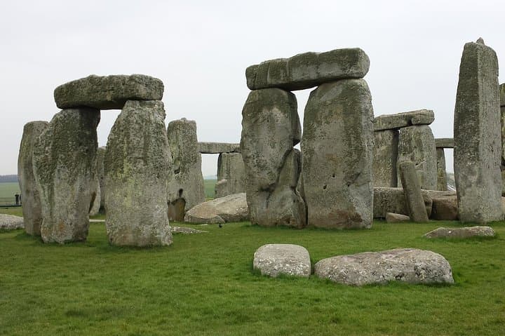 Stonehenge and Highclere Castle Private Day Tour from London photo 4