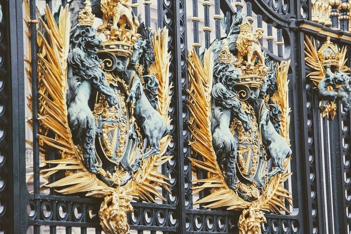 From Piccadilly to the Castle: Private Westminster, Whitehall & Windsor Train Tour photo 4