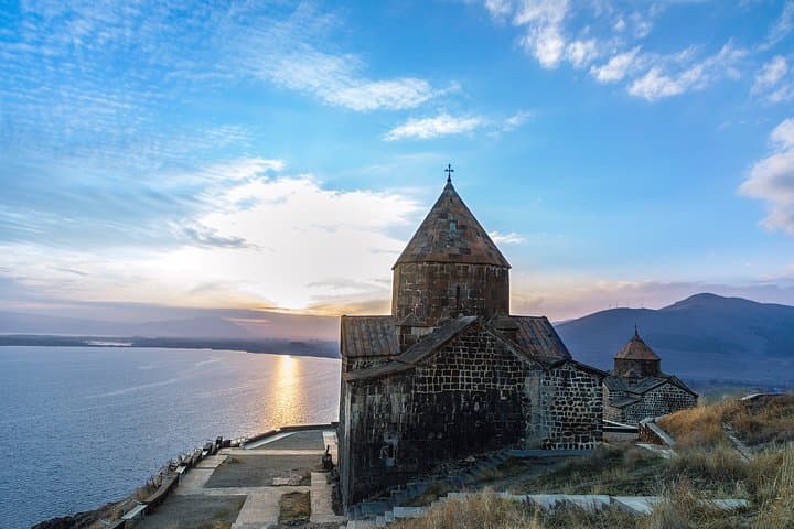 12-Day Horseback Riding Odyssey from Dilijan to Lake Sevan photo 5