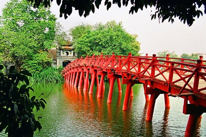 5-Day Hanoi to Halong Bay: Tam Coc, Hoa Lu & Halong Bay Cruise photo 4