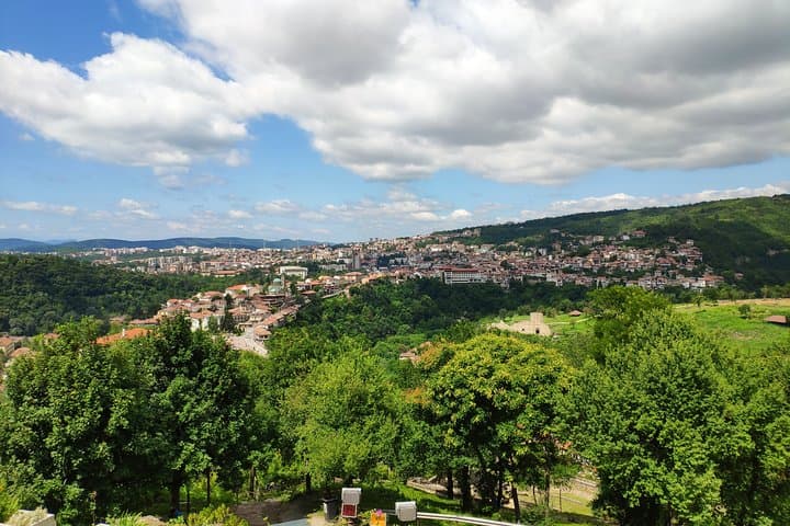 Full-Day Private Tour to Veliko Tarnovo & Arbanassi from Sofia: Medieval Fortresses, Frescoes & Mountain Views