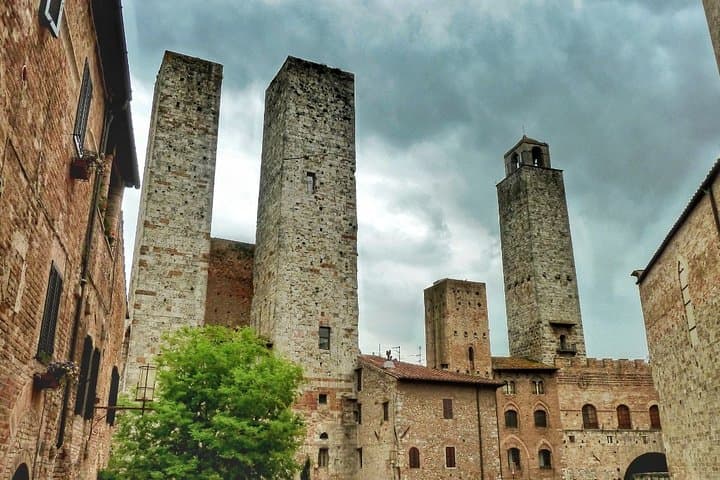 San Gimignano and Abbey of San Galgano: Medieval Towers and the Sword in the Rock photo 2