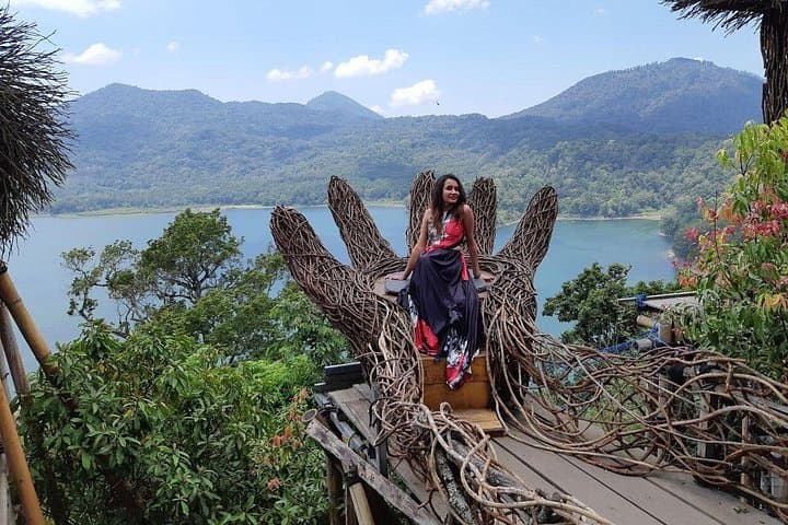 North Bali Instagram Full-Day Tour: Handara Gate, Ulun Danu & Hidden Waterfalls photo 3