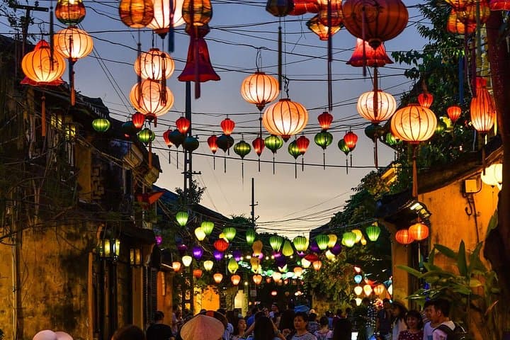 15-Day Vietnam Adventure: Hanoi to Ho Chi Minh via Pu Luong, Halong & the Mekong