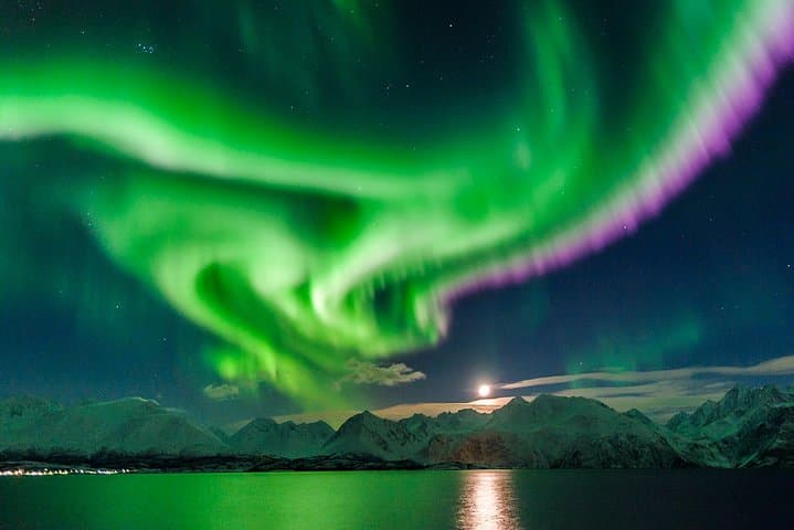 Hunting Reykjavik Northern Lights: Private Aurora Tour from Reykjavík photo 2