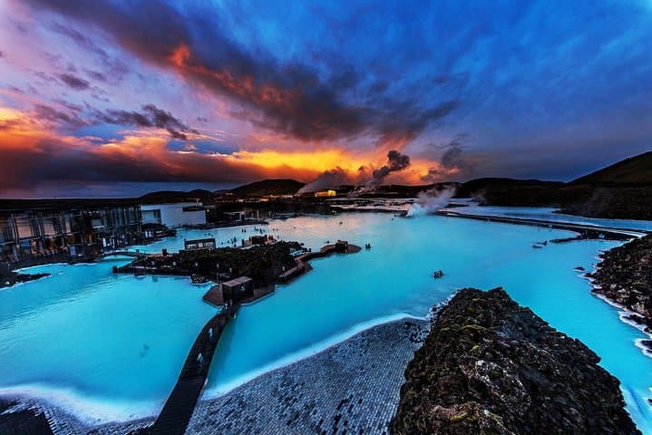 Blue Lagoon: Unique Icelandic Hot Spring Bathing Experience
