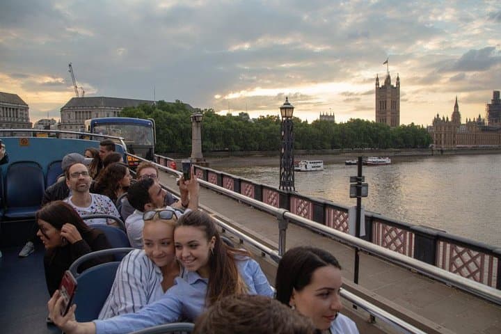 London by Night Open-Top Bus Tour with Live Guide photo 4