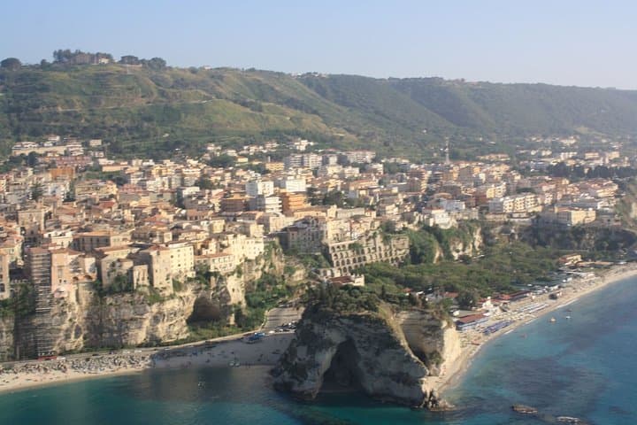 Tropea Double Parasailing: 15-Min Flight Over Calabria's Crystal Coast photo 4