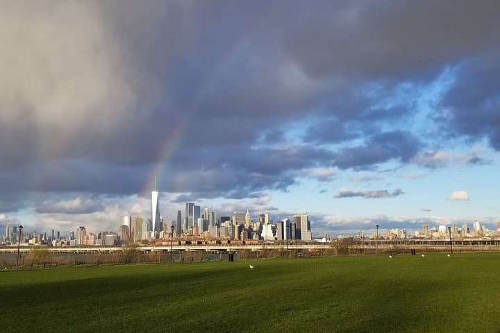 Private Panoramic Skyline Tour: Manhattan Skyline Views from Jersey City & Hoboken photo 4