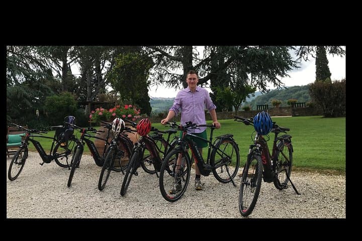 Tuscany Cycling Shore Excursion: Scenic Road Ride from Pisa to Lucca photo 3