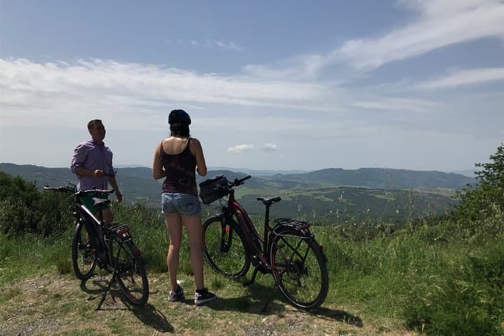Tuscany Cycling Shore Excursion: Scenic Road Ride from Pisa to Lucca photo 4