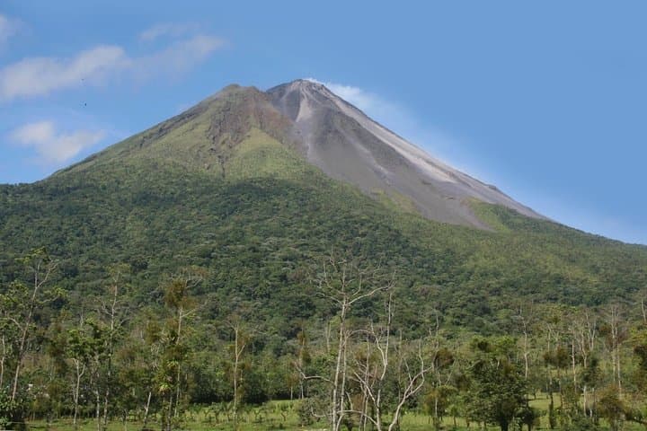 Costa Rica Adventure: 8-Day Nature & Rafting Vacation from San José photo 2