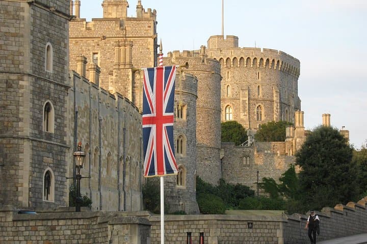 Windsor, Stonehenge & Winchester: Private Executive Day Tour from London