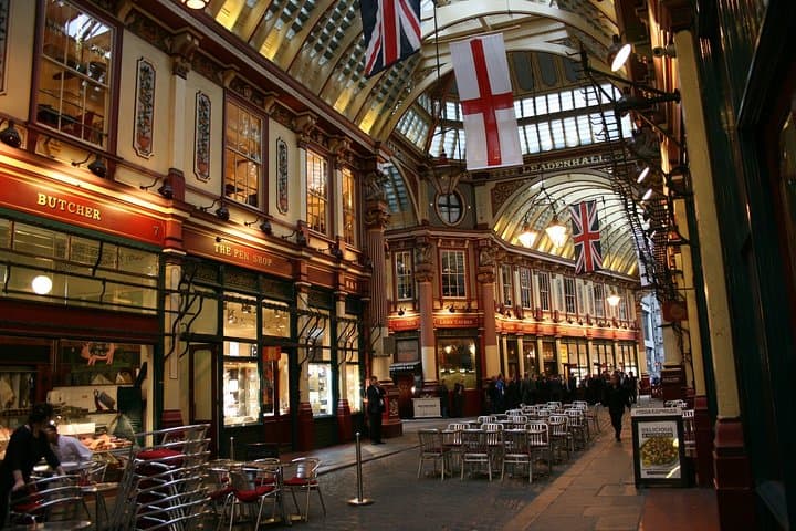 Executive London Markets Private Tour: Borough, Portobello, Camden & More