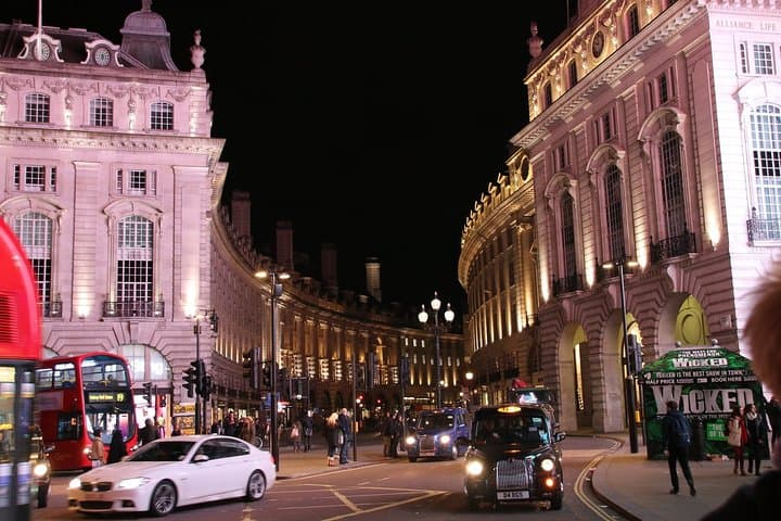 Executive London Markets Private Tour: Borough, Portobello, Camden & More photo 5