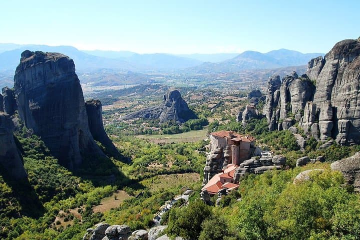 Meteora Full-Day Private Tour from Athens — Visit Thermopylae & Monasteries photo 4