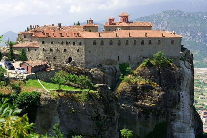Meteora Full-Day Private Tour from Athens — Visit Thermopylae & Monasteries photo 3
