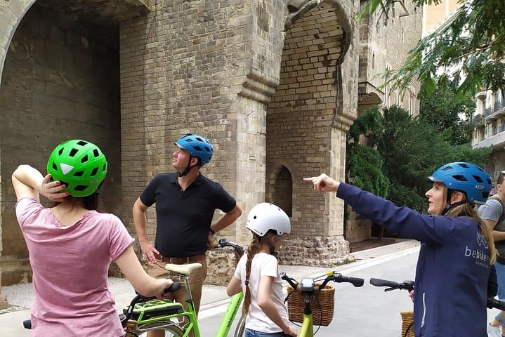barcelona-ebike-tour-gothic-quarter-to-beach photo 6