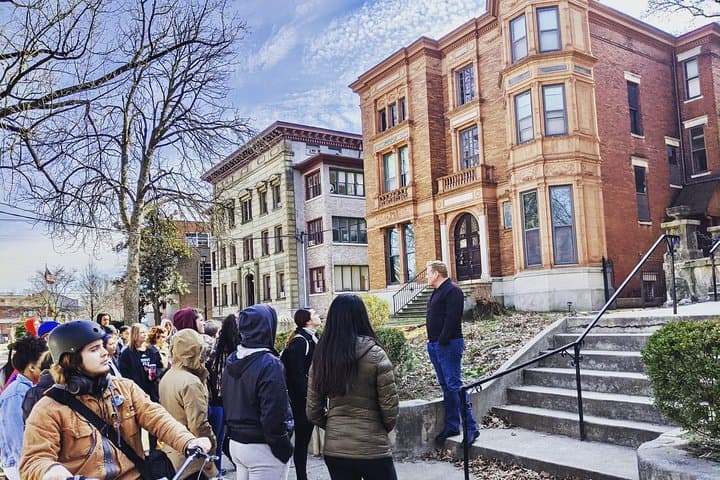 Old Louisville Ghost Tour: Historic Victorian Mansions & Haunted Walk at 4th and Ormsby photo 6