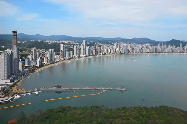 Private Tour of Itajaí and Balneário Camboriú: Unipraias Cable Car & Laranjeiras Beach Day Trip photo 6