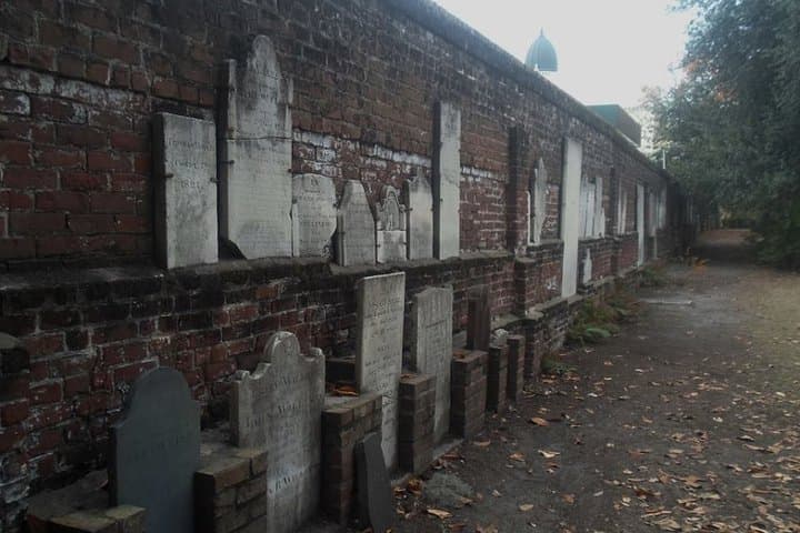 Savannah After Dark: 8pm Voices of the Dead Ghost Tour photo 2