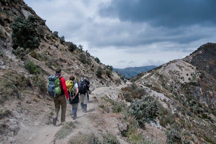 Quilotoa Loop & Cotopaxi: 3-Day Hiking Tour from Quito