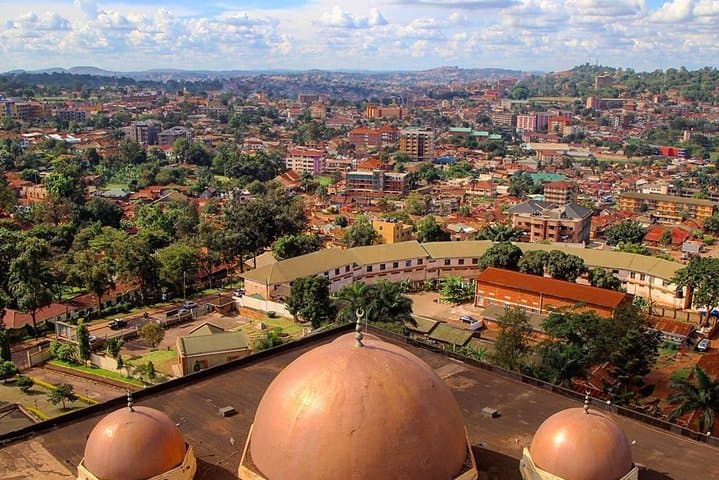 3-Hour Kampala Walking Tour: Old Taxi Park, Markets & Gaddafi Mosque photo 4
