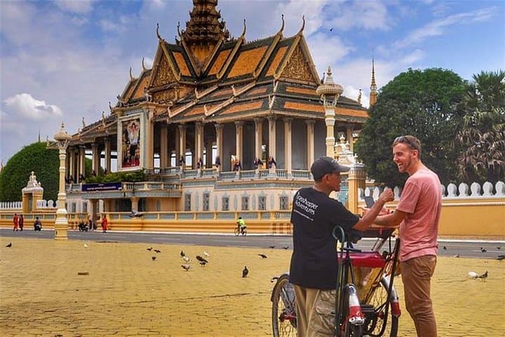 6-Day Phnom Penh to Siem Reap — Angkor, Tonle Sap & Phnom Penh Highlights