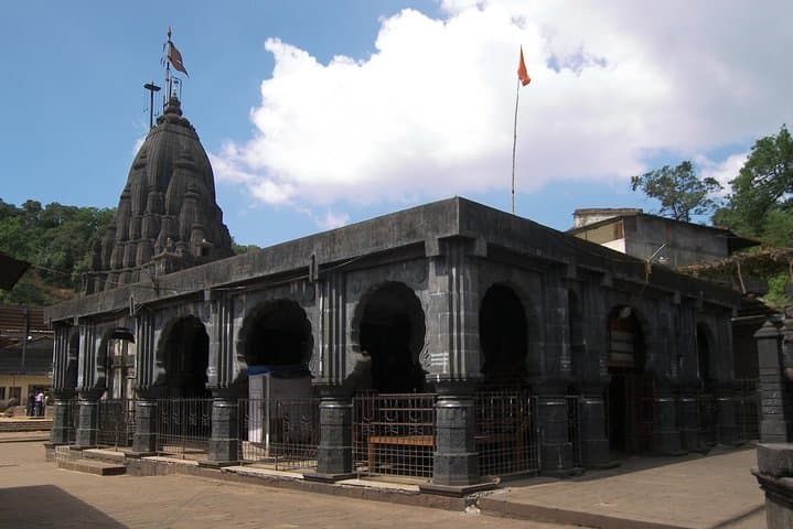 Pune to Bhimashankar Jyotirlinga: 2-Day Pilgrimage, Trek & Wildlife Sanctuary