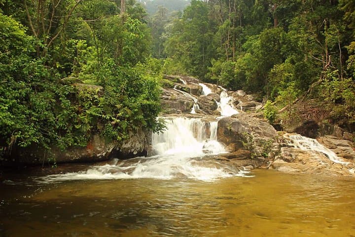 Explore Batu Caves and Kanching Waterfalls: Private Kuala Lumpur Day Tour photo 2