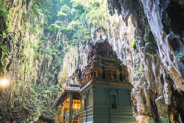 Explore Batu Caves and Kanching Waterfalls: Private Kuala Lumpur Day Tour photo 4
