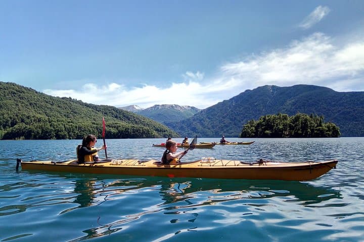 Mascardi Lake Kayaking and Trekking Tour from Bariloche — Day Trip in Nahuel Huapi photo 2