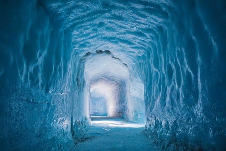8-Day Magical Iceland: Blue Lagoon, Lava Tunnel & Whale Watching photo 2