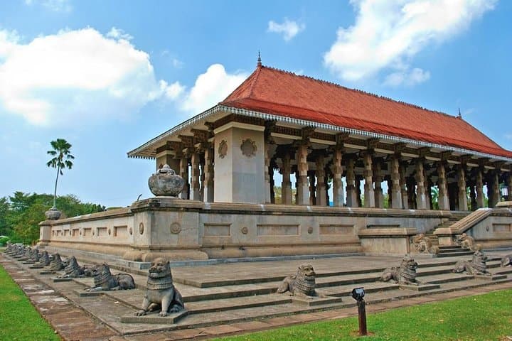 Colombo Private Guided City Tour: Full-Day Cultural & Colonial Highlights photo 3