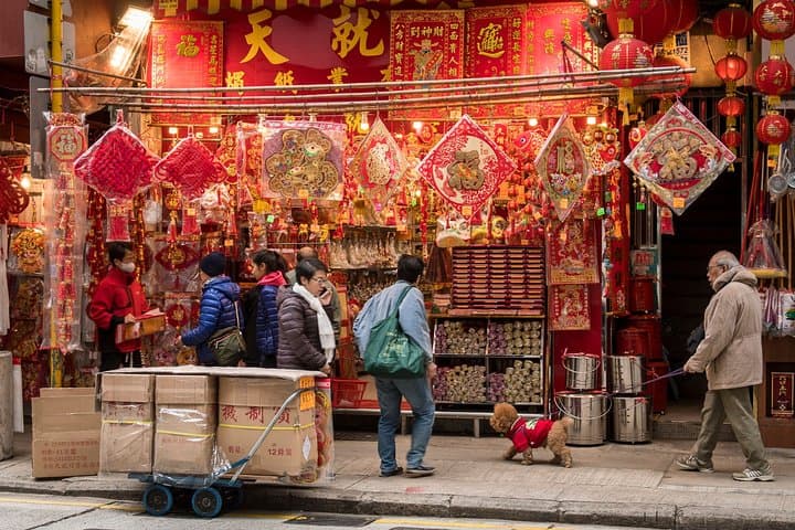 Hong Kong Night Photography Masterclass: Private Walking Tour from Tsim Sha Tsui